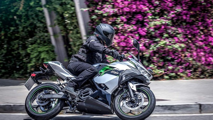 Kawasaki Ninja e-1