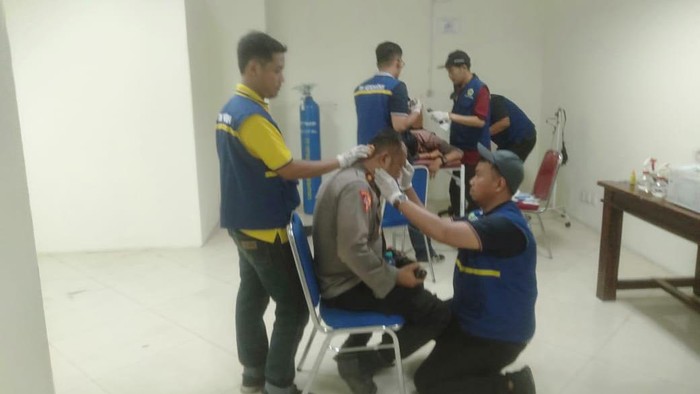 Kericuhan di Stadion Gelora Joko Samudro,Gresik