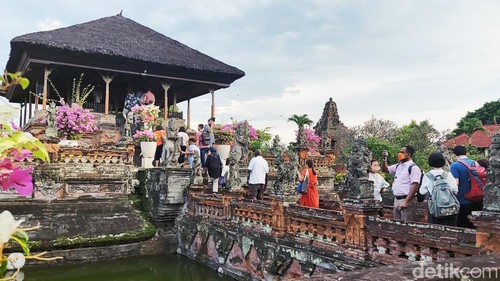 Kerta Gosa Klungkung dan Bale Kerta Gosa tempat peradilan jaman Kerajaan, Sabtu (18/11/2023). (Putu Krista/detikBali)