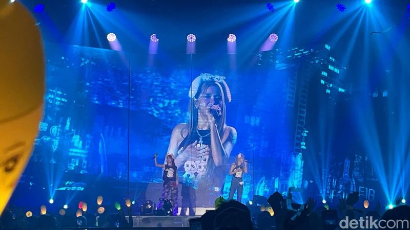 MAMAMOO+ 1ST FAN CONCERT [TWO RABBITS CODE] - ASIA TOUR in JAKARTA, konser pertama MAMAMOO+ di Jakarta ini digelar pada Sabtu (18/11/2023) di Sutera Hall, Mall@Alam Sutera, Tangerang.