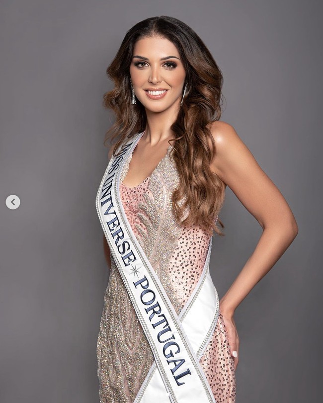 Marina Machete mencetak sejarah sebagai transgender wanita pertama yang masuk daftar Top 20 Miss Universe 2023. Foto: Instagram