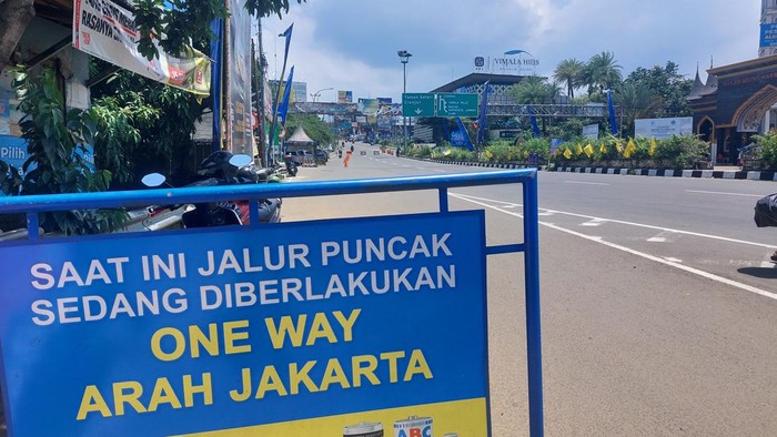 One way Puncak arah Jakarta berlaku siang ini