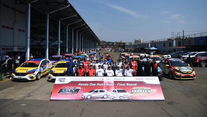 Seri terakhir One Make Race Speed Challenge City Hatchback RS dan Brio oleh Honda sukses digelar. Begini potretnya.