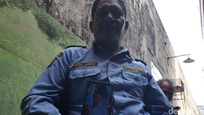 Rumah duka sekuriti ITS yang tewas ditabrak remaja bawa Innova ugal-ugalan