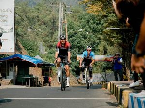 Gimana Rasanya Adu Cepat dengan Tim Balap Sepeda Terbaik Asia?