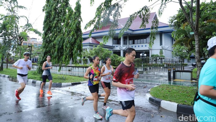 Warga ikuti acara PSI Run 10K di Pontianak, Kalimantan Barat. (Brigitta/detikcom)