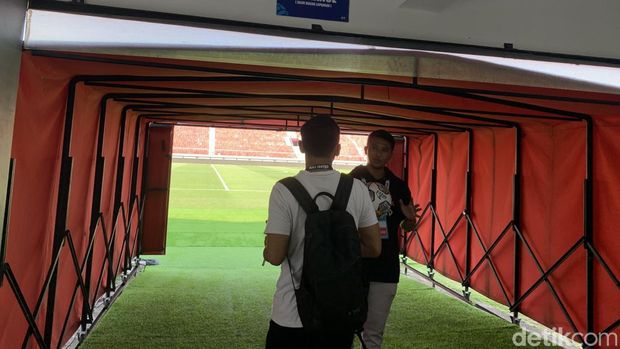 Wisata tur Stadion Kapten I Wayan Dipta di Gianyar, Bali.