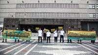 Aksi berjalan tertib.  