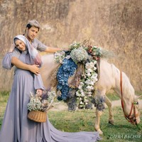 Berselang empat bulan, Irish Bella dan Ammar Zoni mengumumkan kehamilan anak pertama mereka. Aura bahagia terpancar dari wajah keduanya saat melakukan maternity shoot bertema negeri dongeng. Foto: dok. ist