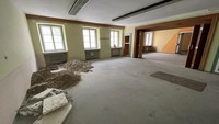 Adapun rekonstruksi rumah kelahiran Hitler menjadi kantor polisi tersebut dimaksudkan agar orang-orang yang mengagungkan Nazi tidak menjadikannya sebagai tempat ziarah untuk mengenang Hitler.  