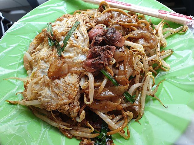 Masakan Malaysia, Char Kway Teow.