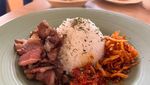 Nyamm! Cicip Tiramisu dan Cheesecake Lembut di Kafe Cewek Kue Ini