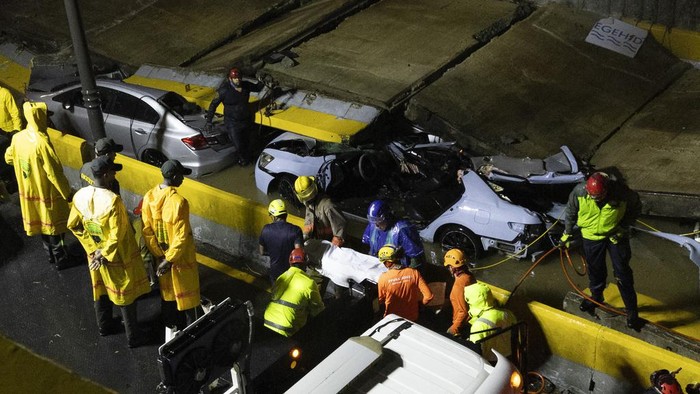 Sedikitnya sembilan orang tewas ketika dinding beton salah satu terowongan di jalan raya yang sibuk di Santo Doming, Republik Dominika, ambruk Sabtu (18/11/2023) lalu akibat hujan lebat dan banjir.