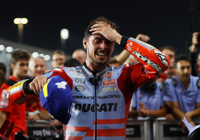 MotoGP - Grand Prix of Qatar - Lusail International Circuit, Lusail, Qatar - November 19, 2023 Gresini Racing MotoGPs Fabio Di Giannantonio celebrates after winning the Grand Prix of Qatar REUTERS/Ibraheem Al Omari