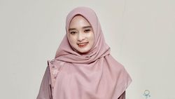 Di Balik Senyum, Inara Rusli Simpan Tekanan Mental