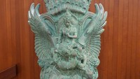 Ada pula Gods in the sky, patung Garuda Wisnu Kencana karya seniman Nyoman Nuarta dari tahun 2017. Foto: Dok Kemendikbudristek