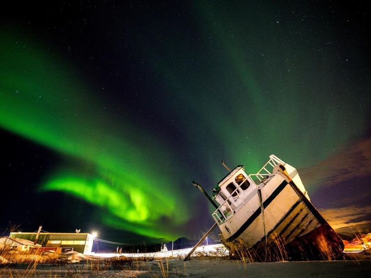 Keindahan Aurora Borealis Terangi Langit Malam di Norwegia