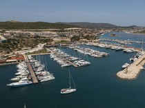 Diam-diam Abu Dhabi Mau Beli Pelabuhan Turki