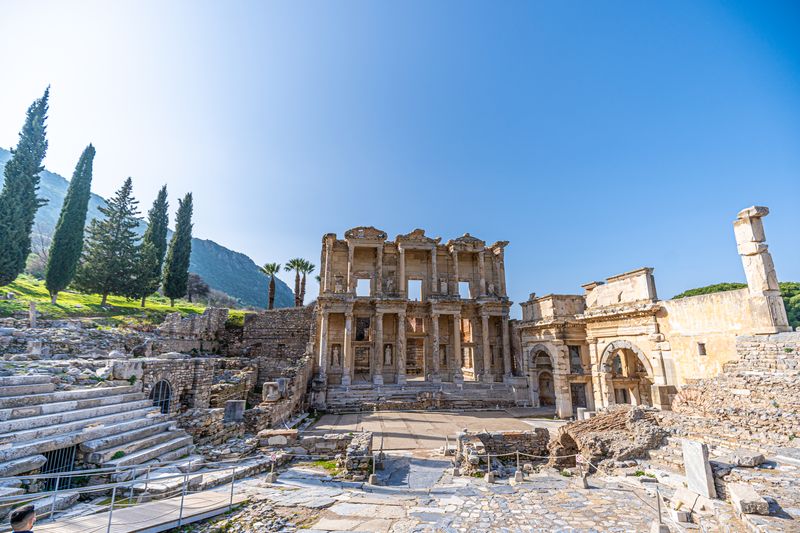 Perpustakaan Celcus di Ephesus, Izmir, Turki