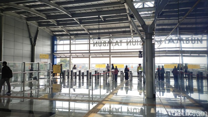 Kondisi bangunan baru Stasiun Tambun. (Tina/detikcom)
