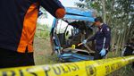 Kondisi Elf yang Tertabrak KA Probowangi di Lumajang
