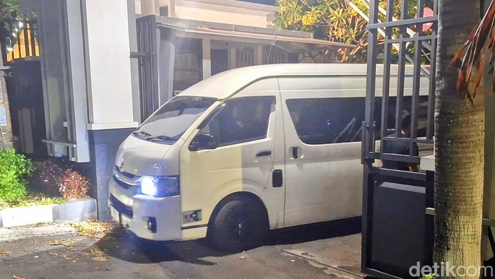 kpk geledah kejari Bondowoso