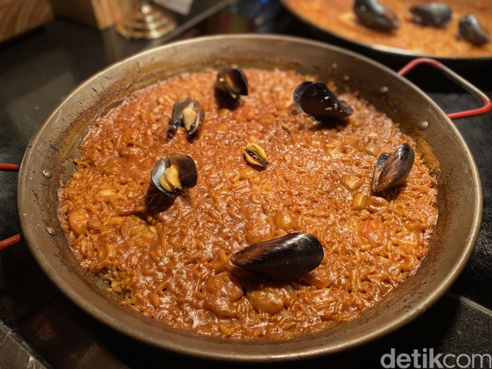 Kuliner khas Spanyol ada di Seasonal Taste The Westin Jakarta