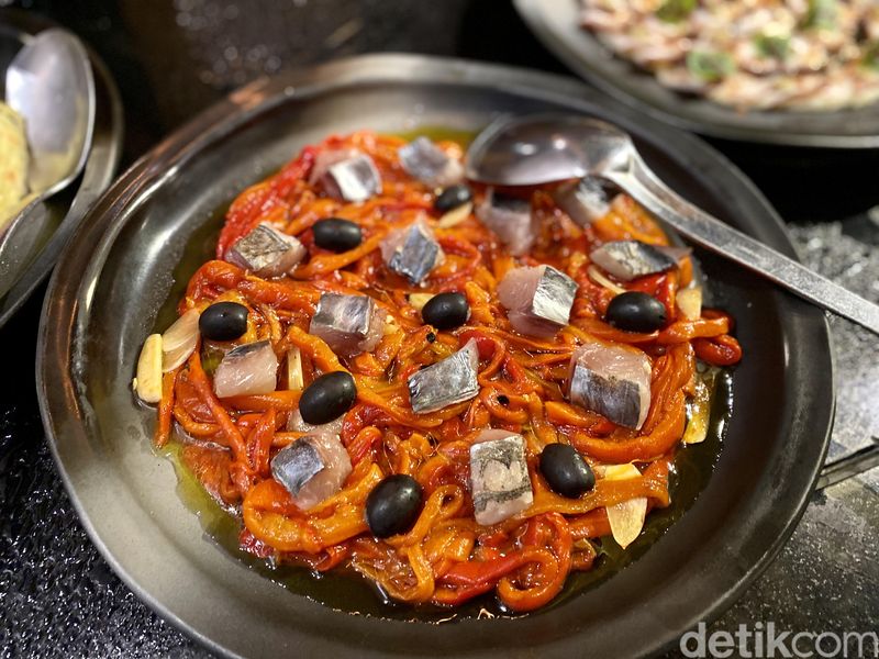 Kuliner khas Spanyol ada di Seasonal Taste The Westin Jakarta
