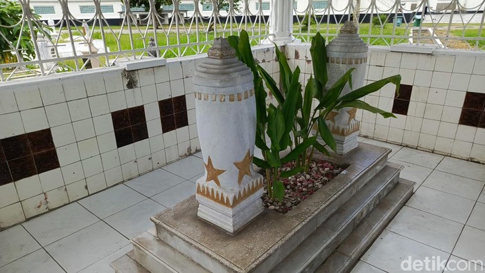 Makam Syekh Hasan Maksum di kawasan Masjid Raya Al Mashun Medan. (Farid Siregar/detikSumut)