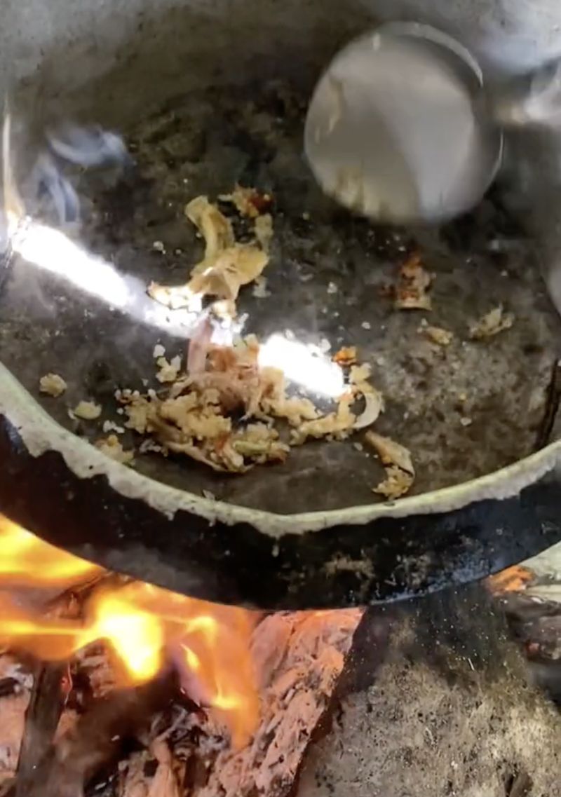 Makan Nasi Lauk Laba-Laba Goreng, TikToker Ini Bilang Rasanya Enak!