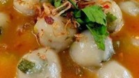 Cilok kuah enak juga bisa dibeli di Bekasi Timur. Ada Cita Rasa Aneka Cireng Isi yang menawarkan cilok kuah tidak pedas, pedas, dan seblak cilok seharga Rp 15 ribuan. Foto: Cita Rasa Aneka Cireng Isi