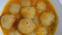 Di Cawang ada gerai spesialis cilok, Cilok Jebred Uhuyy. Menu andalannya, seblak cilok dan cilok kuah tulang tulang. Harganya mulai dari Rp 15 ribuan. Foto: Cilok Jebred Uhuyy