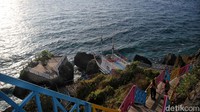 Titik Nol Sulawesi Selatan sangat cocok menjadi lokasi untuk menikmati keindahan matahari terbit.  