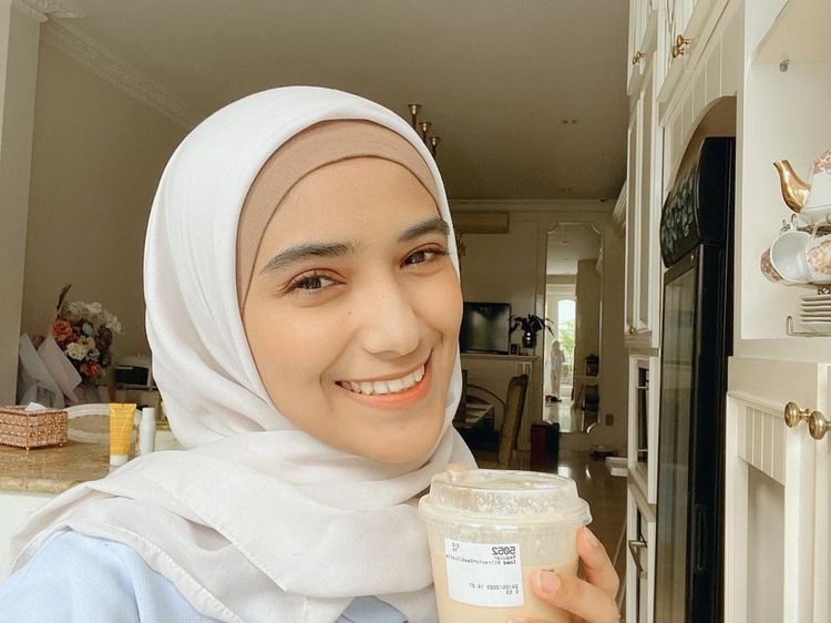 Nadya Mustika, Calon Adik Ipar Larissa Chou yang Hobi Ngopi