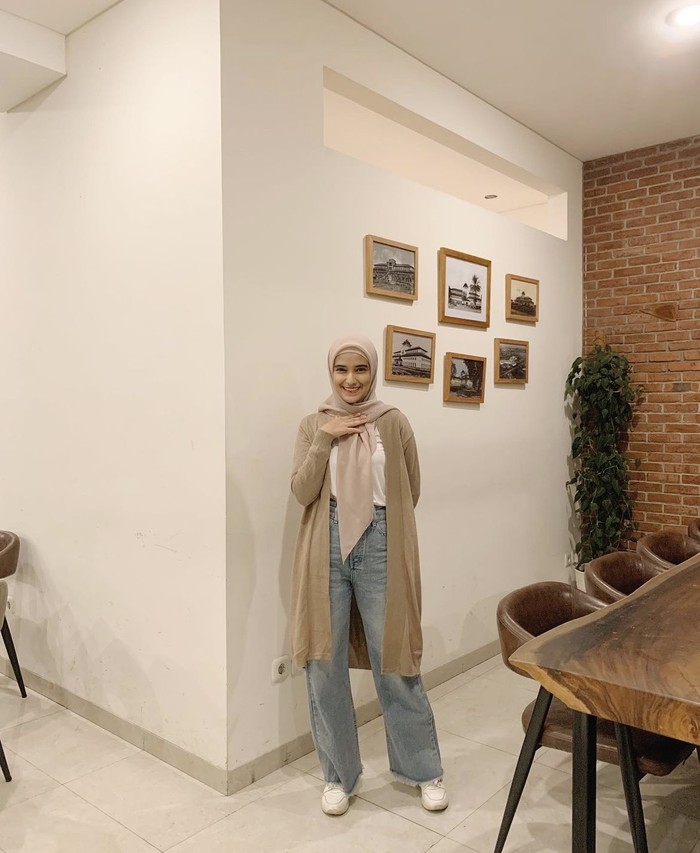 Nadya Mustika, Calon Adik Ipar Larissa Chou yang Hobi Ngopi