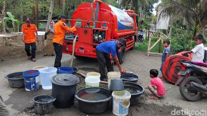 Sejumlah Wilayah Di Ciamis Masih Krisis Air Bersih