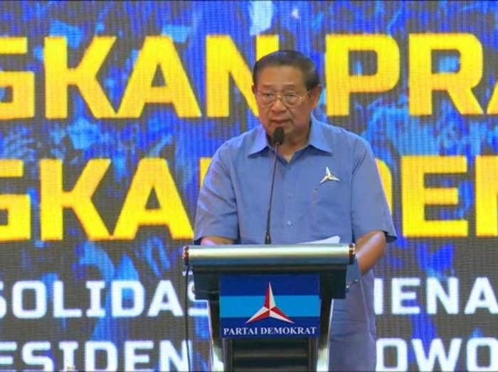 SBY bicara depan Prabowo di Madiun