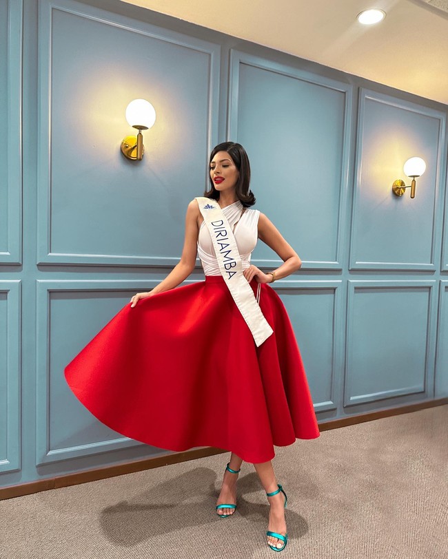 Sebelum ke Miss Universe, Sheynnis bekerja sebagai jurnalis dan presenter TV. Tahun ini, dia bergabung dengan program TV di Nicaragua bernama ‘Al Dia’. Sebagai salah satu host, dia memanfaatkan platform-nya itu untuk mengangkat isu-isu sosial. Foto: Instagram @sheynnispalacios_of