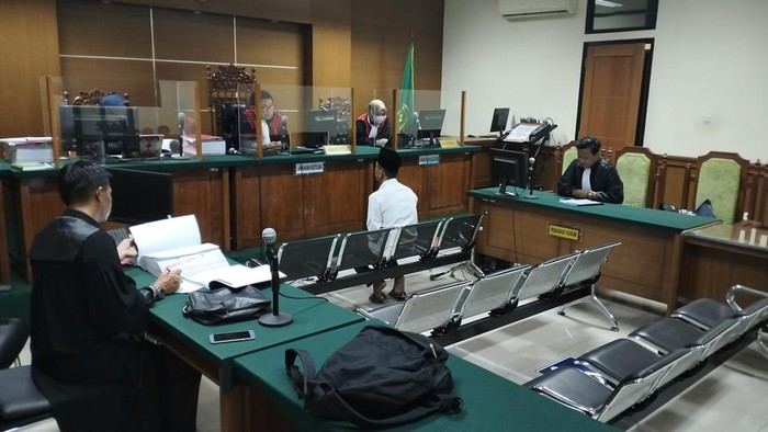 Sidang Aklani terdakwa kasus korupsi dana desa (Bahtiar/detikcom)