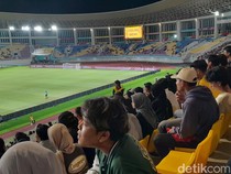 Rekor! Stadion Manahan Catat 8.587 Penonton di Awal Babak 16 Besar Pildun U-17