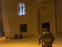 Viral Video Tentara Israel Lempar Granat di Masjid saat Azan Subuh