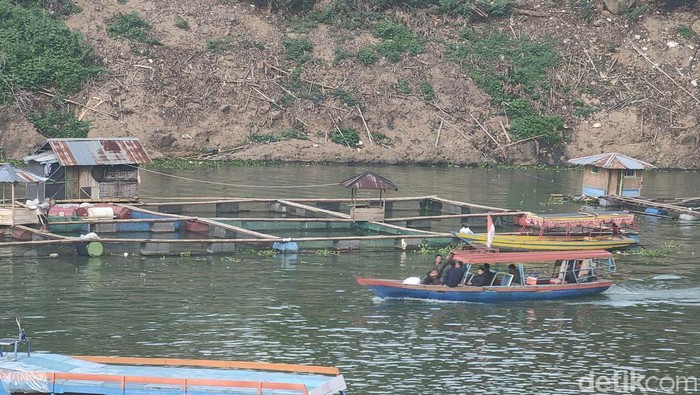 Wisata perahu waduk jangari Cianjur