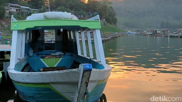 Wisata perahu waduk jangari Cianjur