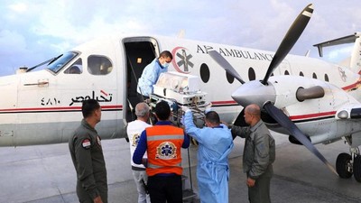 Bayi-bayi Prematur Dievakuasi dari Gaza ke Mesir