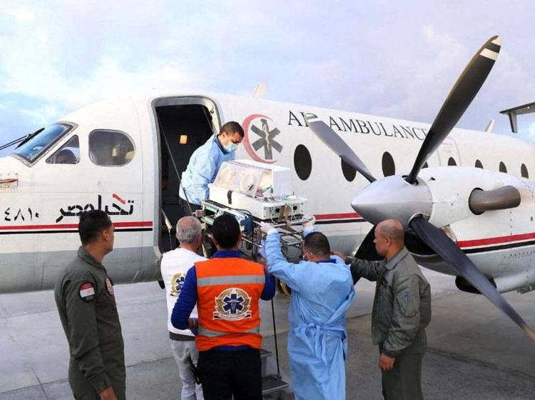 Bayi-bayi Prematur Dievakuasi dari Gaza ke Mesir