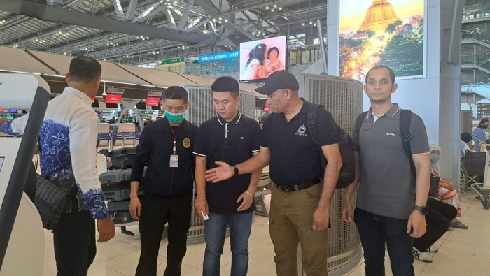 Christoper Steffanus Penipu Jessica Iskandar Ditangkap di Thailand (Amel-detikcom) Christoper Steffanus Penipu Jessica Iskandar Ditangkap di Thailand (Amel-detikcom)