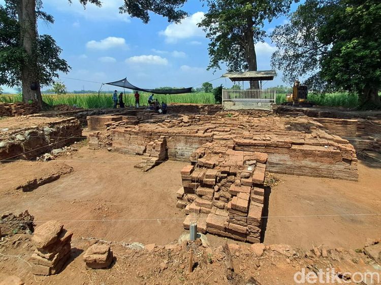 Ada Temuan Penting Pada Ekskavasi Candi di Situs Blawu Jombang