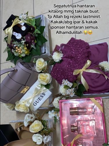 Foto pasangan Anis dan Amie, viral di media sosial