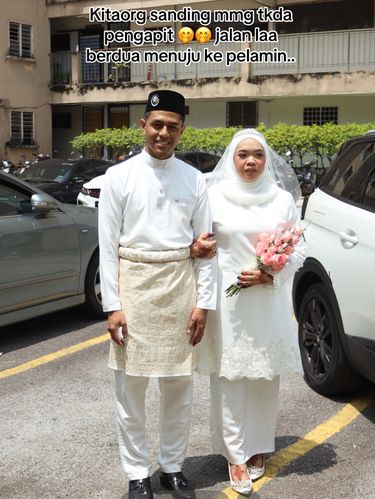 Foto pasangan Anis dan Amie, viral di media sosial