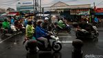 Hati-hati! Jaktim Diguyur Hujan Beserta Angin Kencang hingga Malam